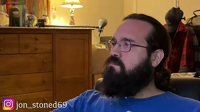 Snapshot of Seraph_De_La_Luna chatting on February 19, 2026, 3:25 am Seraph De La Luna online show from February 19, 2026, 3:25 am