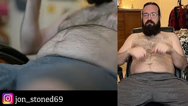 Snapshot of Seraph_De_La_Luna chatting on February 26, 2026, 10:10 pm Seraph De La Luna online show from February 26, 2026, 10:10 pm