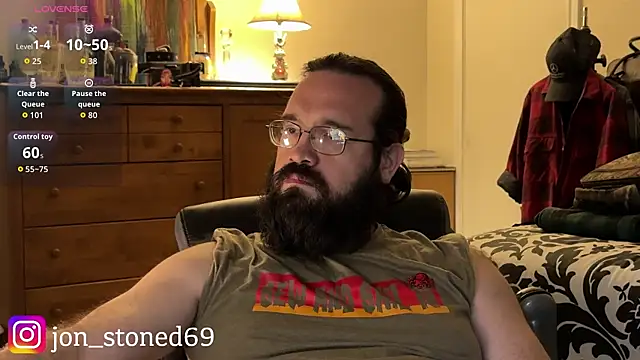 Snapshot of Seraph_De_La_Luna chatting on February 17, 2026, 9:06 am Seraph De La Luna online show from February 17, 2026, 9:06 am