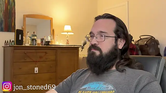 Snapshot of Seraph_De_La_Luna chatting on February 25, 2026, 2:56 am Seraph De La Luna online show from February 25, 2026, 2:56 am