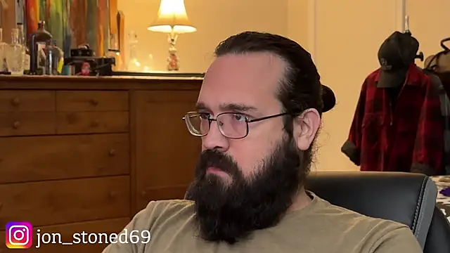 Snapshot of Seraph_De_La_Luna chatting on February 18, 2026, 4:32 am Seraph De La Luna online show from February 18, 2026, 4:32 am