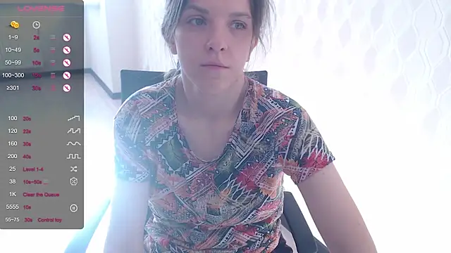 LisaHeart online show from October 9, 2025, 11:22 am