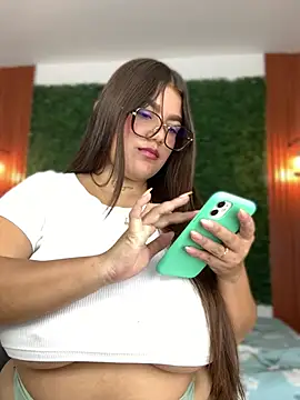 Michellesexxy online show from January 28, 2025, 7:22 am