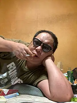 punk0805 online show from September 24, 2025, 12:22 pm