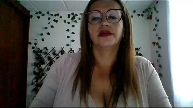 RossanaLionheart online show from November 21, 2025, 7:35 pm