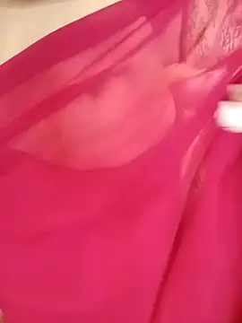 Snapshot of Mishika_Gill chatting on March 6, 2025, 3:24 am Mishika Gill online show from March 6, 2025, 3:24 am