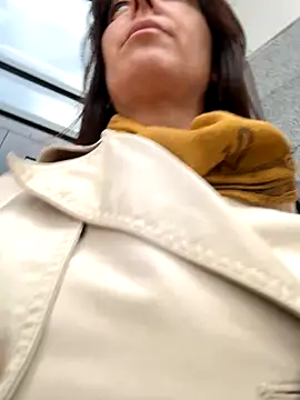 eveangelll online show from October 11, 2025, 6:47 am