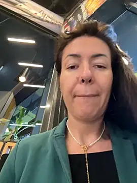 eveangelll online show from November 24, 2025, 8:14 am