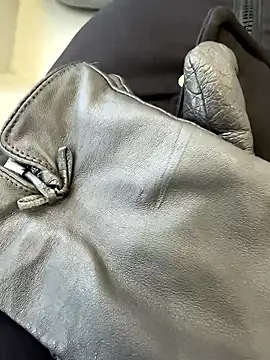 eveangelll online show from January 11, 2026, 8:32 am