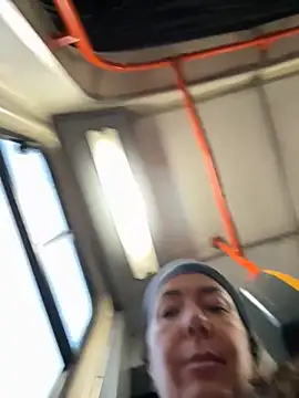 eveangelll online show from November 7, 2025, 5:01 am