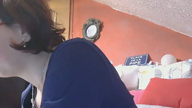 Snapshot of lanax chatting on November 19, 2025, 1:22 pm lanax online show from November 19, 2025, 1:22 pm