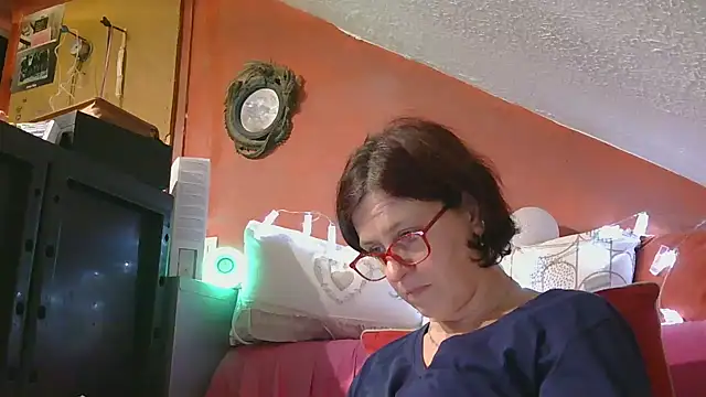 Snapshot of lanax chatting on November 6, 2025, 1:26 pm lanax online show from November 6, 2025, 1:26 pm