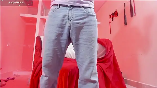 AlejoKhalifa  online show from March 22, 2026, 12:14 am