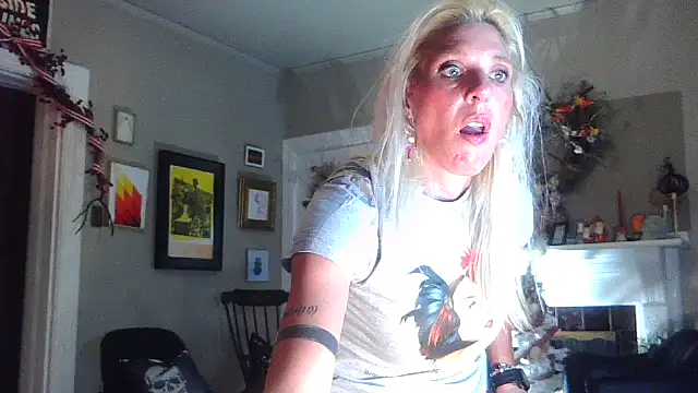 Glamazonx online show from November 17, 2025, 12:03 am