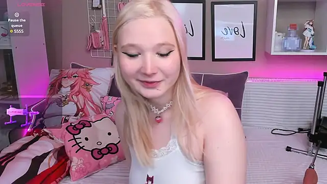 Snapshot of MeowkaKitty chatting on February 22, 2025, 12:49 am MeowkaKitty online show from February 22, 2025, 12:49 am