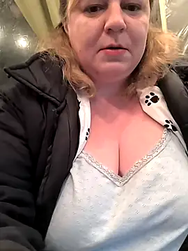 Snapshot of jusichka chatting on March 8, 2025, 7:53 pm jusichka online show from March 8, 2025, 7:53 pm