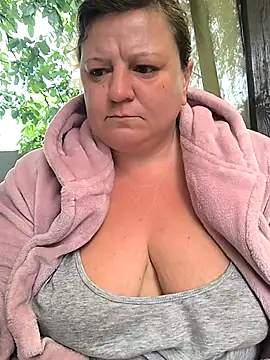 Snapshot of jusichka chatting on September 24, 2025, 5:36 am jusichka online show from September 24, 2025, 5:36 am