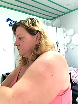Snapshot of jusichka chatting on September 11, 2025, 5:29 am jusichka online show from September 11, 2025, 5:29 am