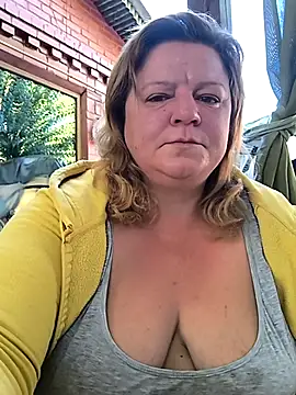 Snapshot of jusichka chatting on September 23, 2025, 5:14 am jusichka online show from September 23, 2025, 5:14 am