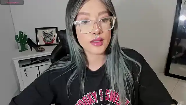 kat apple online show from November 11, 2025, 11:53 pm