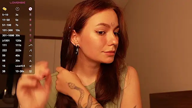 girl with snaketatto0 online show from March 29, 2026, 3:08 am