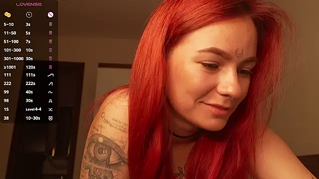 Snapshot of girl_with_snaketatto0 chatting on March 2, 2026, 1:06 am girl with snaketatto0 online show from March 2, 2026, 1:06 am