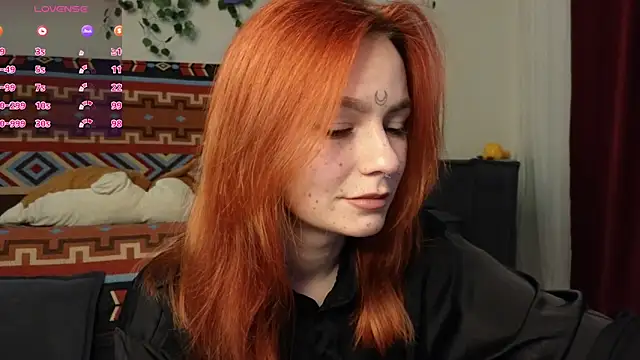 Snapshot of girl_with_snaketatto0 chatting on December 21, 2025, 2:46 am girl with snaketatto0 online show from December 21, 2025, 2:46 am