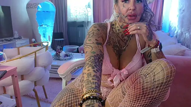 Jeanny Bln online show from December 3, 2025, 12:26 pm