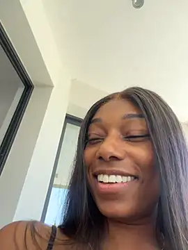smileybabe online show from June 23, 2026, 8:12 am