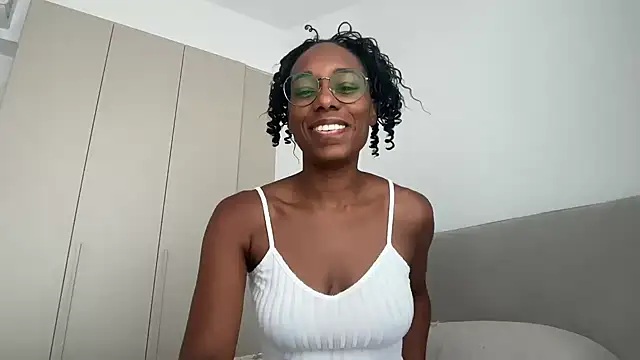 smileybabe online show from July 18, 2026, 7:39 am