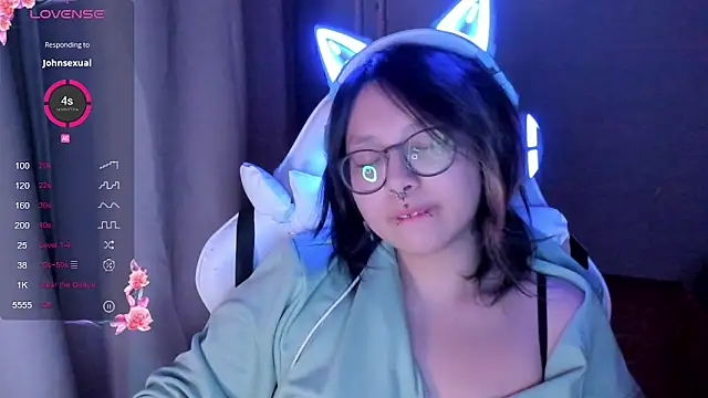 Snapshot of maydaykimmy chatting on March 4, 2026, 10:50 pm maydaykimmy online show from March 4, 2026, 10:50 pm