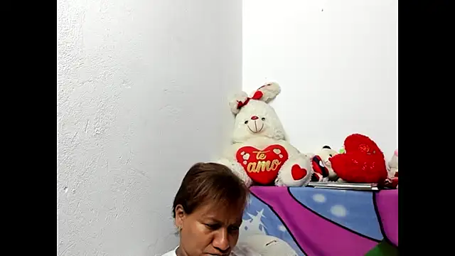 Snapshot of Laflaka22 chatting on December 6, 2024, 3:13 am Laflaka22 online show from December 6, 2024, 3:13 am