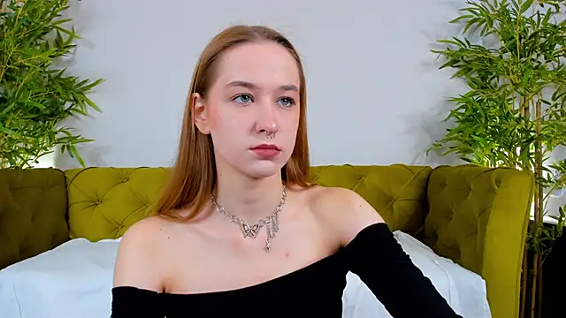 Sweett Monica online show from October 1, 2025, 1:00 am