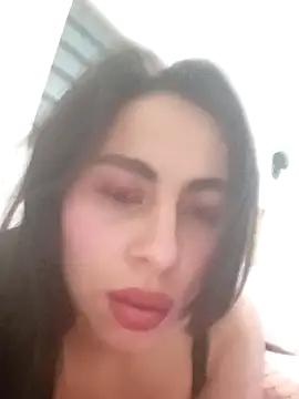 Gatuela1009 online show from September 15, 2025, 2:12 am