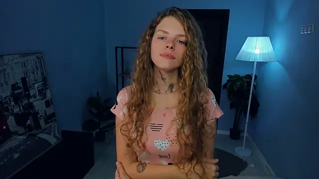 RayaNenlia online show from October 29, 2025, 5:06 am