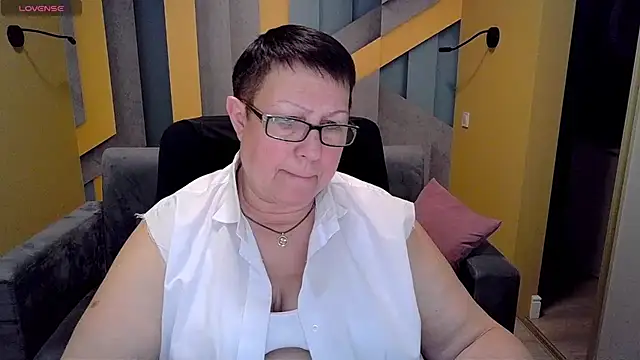 BarbaraTurners online show from March 8, 2025, 12:55 am