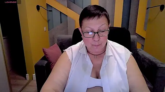 BarbaraTurners online show from March 11, 2025, 3:58 am