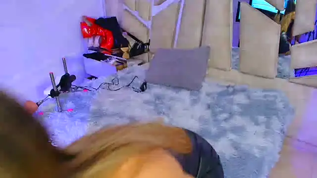 Snapshot of Natalyefoster chatting on February 26, 2026, 5:24 pm Natalyefoster online show from February 26, 2026, 5:24 pm