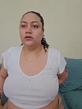 honeeyyy pot online show from April 16, 2026, 7:14 pm