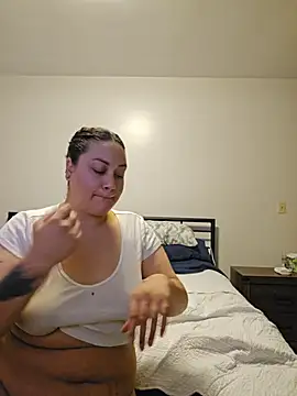 honeeyyy pot online show from April 14, 2026, 5:45 am