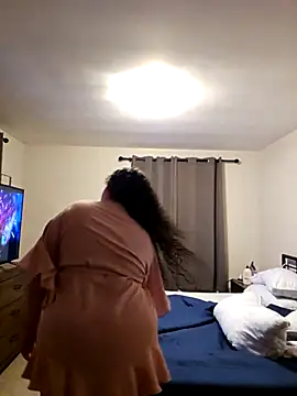 honeeyyy pot online show from April 24, 2026, 6:48 am