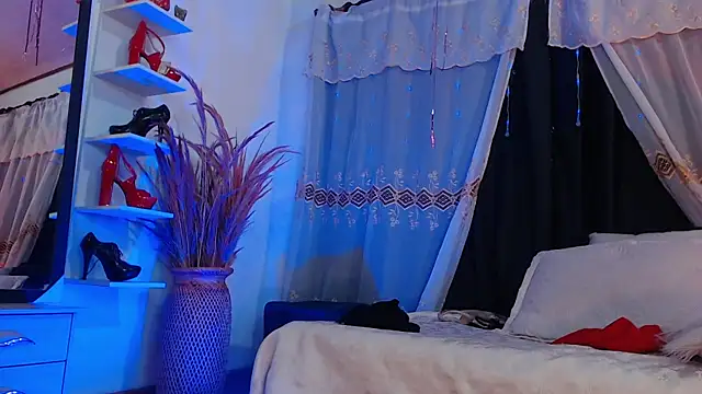 Snapshot of KorayRoussel chatting on December 22, 2025, 1:55 pm KorayRoussel online show from December 22, 2025, 1:55 pm