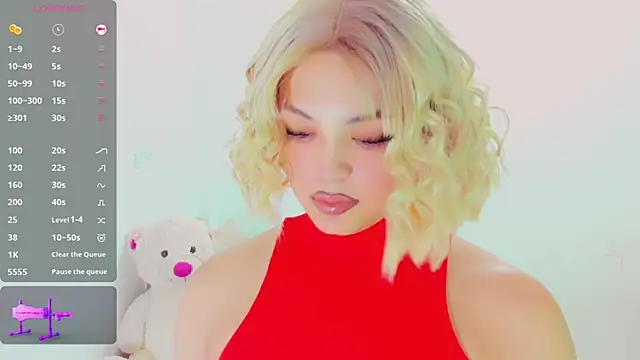 Emmaa Saenz  online show from March 4, 2026, 11:23 pm