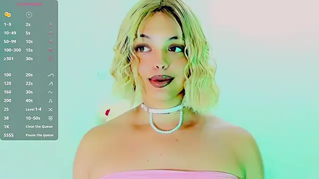 Emmaa Saenz  online show from March 19, 2026, 11:16 pm