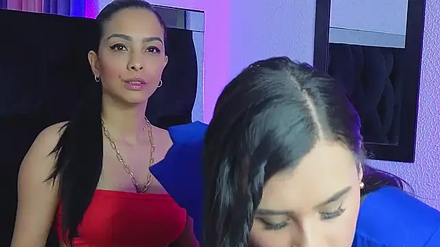 agatha lovee online show from November 13, 2025, 7:18 pm