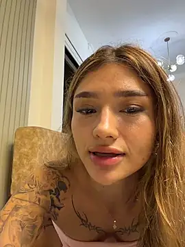 Snapshot of Arianavillada chatting on June 5, 2026, 6:52 am Arianavillada online show from June 5, 2026, 6:52 am