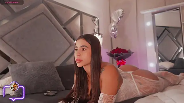 niiaa1 online show from September 24, 2025, 2:18 am