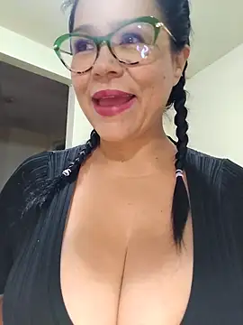 naughty doll horny online show from January 15, 2026, 11:13 am