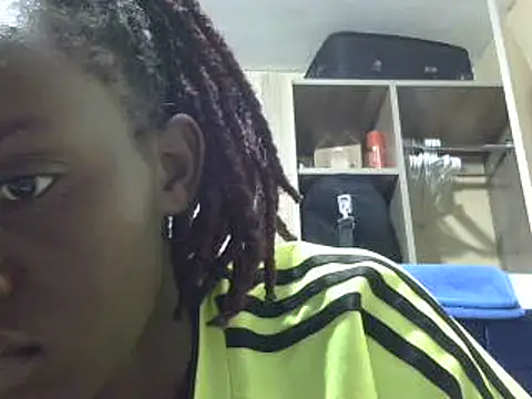 Snapshot of Seeexxxy-bree chatting on February 20, 2025, 12:41 am Seeexxxy-bree online show from February 20, 2025, 12:41 am