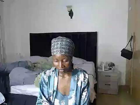 Snapshot of thicky_anncy chatting on June 4, 2026, 10:36 pm thicky anncy online show from June 4, 2026, 10:36 pm